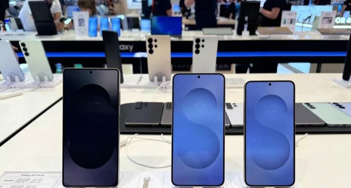 سامسونگ دست به افزایش قیمت تمام گوشی‌ها زد