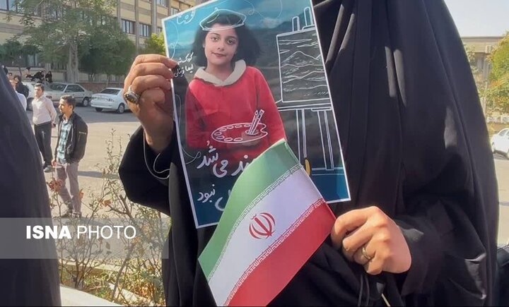 تجمع دانشجویان و اساتید دانشگاه علوم پزشکی تبریز در حمایت از وحدت و همبستگی