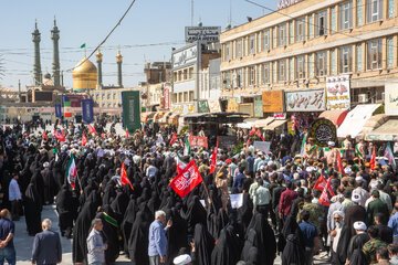 تشییع پیکر شهید عباس آقایی در قم