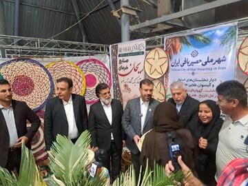 وزیر میراث: تسهیل فرایند صادرات و حمایت از برندهای اصیل ایرانی از اولویت‌های دولت است