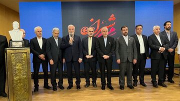 شهردار شیراز «سفیر مهر شیراز» شد