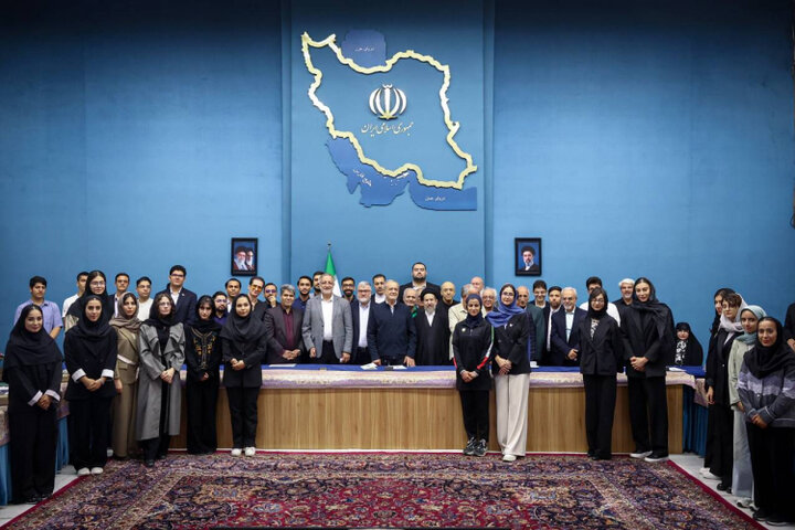 پزشکیان: اگر خودمان، خود را تحریم نکنیم دشمن نمی‌تواند حذف‌مان کند