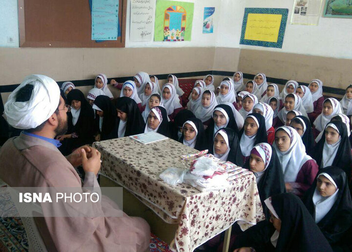 تأکید بر بهره‌گیری از ظرفیت ائمه جمعه و جماعت در مدارس سیستان و بلوچستان