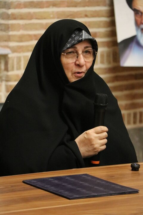 سخنان فاطمه طباطبایی درباره اندیشههای عرفانی امام راحل (ره)