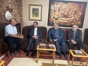 بازدید وزیر فرهنگ از مجموعه آثار حافظ‌محور خوشنویس شیرازی
