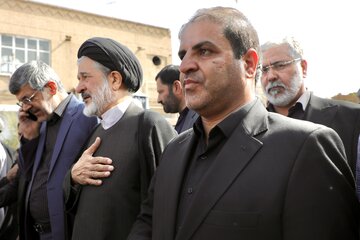 اسمائیل دهستانی معاون سیاسی، امنیتی و اجتماعی استاندار یزد در مراسم تشییع آیت الله حاج سید علیرضا حیدری - یزد