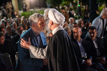 حافظ شناس قاسم کاکایی و سید عباس صالحی وزیر ارشاد در آیین بزرگداشت حافظ با حضور وزیر ارشاد - شیراز