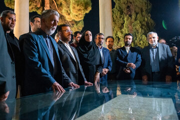آیین بزرگداشت حافظ با حضور وزیر ارشاد - شیراز