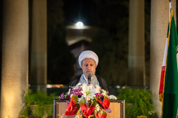 سخنگو آیت الله دژکام امام جمعه شیراز در آیین بزرگداشت حافظ با حضور وزیر ارشاد - شیراز