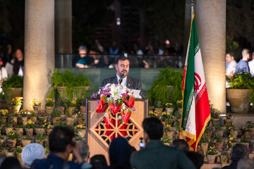 سخنگو حسینعلی امیری استاندار فارس در آیین بزرگداشت حافظ با حضور وزیر ارشاد - شیراز
