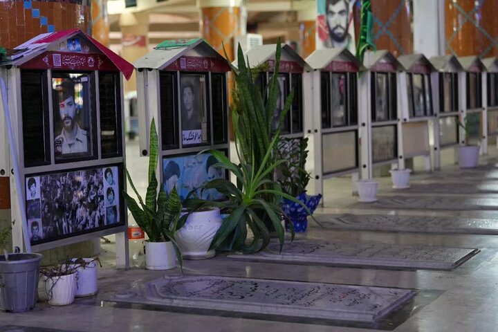 اتصال مزار ۳۶۰ شهید بوشهر به سامانه «از تبار رئیسعلی»