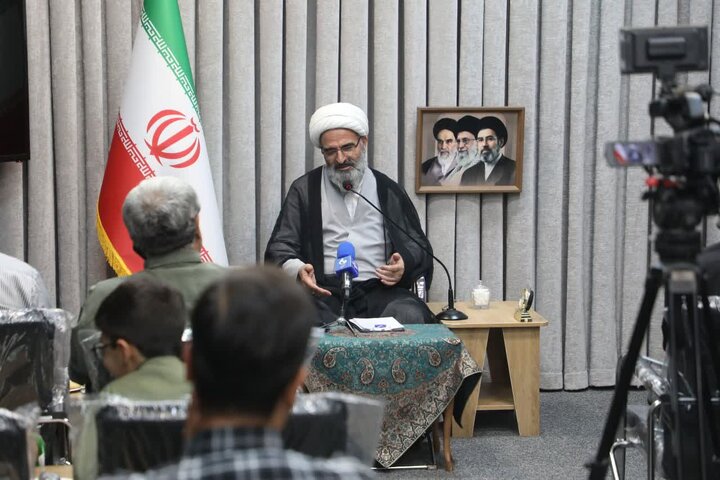 امام‌جمعه سمنان: مسائل فرعی هدف اصلی تجمعات مردمی را تحت‌الشعاع قرار ندهد