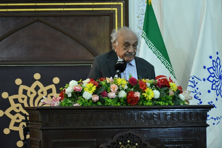 دیوان حافظ؛ پیوند ماندگار عشق و معرفت