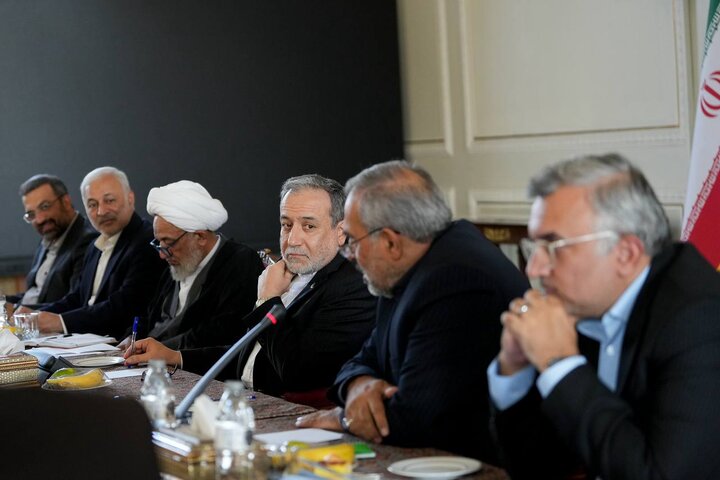 دیدار مجمع نمایندگان استان تهران در مجلس شورای اسلامی با وزیر امور خارجه