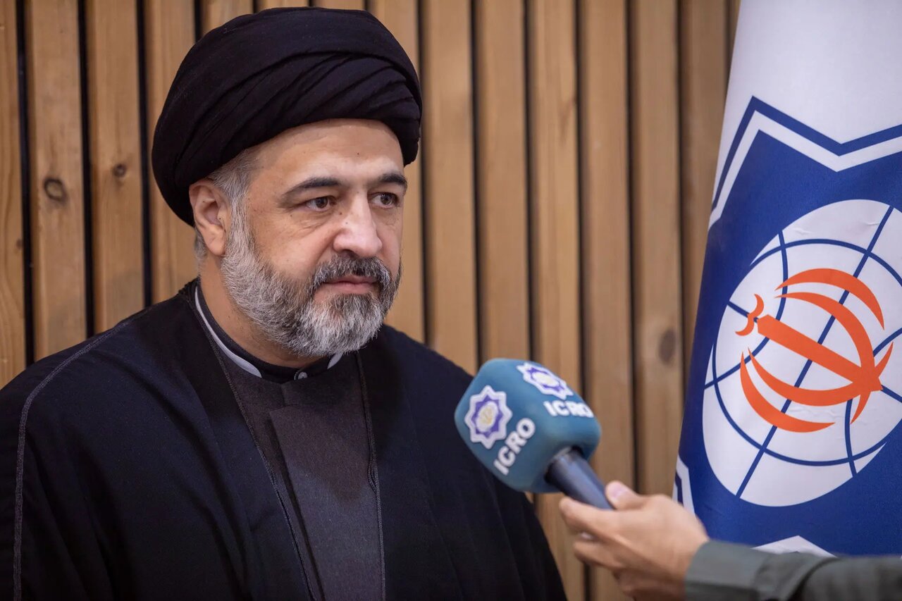 تبدیل نامههای امام شهید به برنامههای عملی در عرصه بینالملل ضرورت دارد