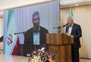 دکتر محمود  فتوحی فیروزآباد چهره سرامد علمی کشور در یزد تجلیل شد
