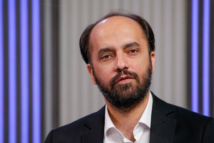 پیگیر حل مشکلات طرح شناسه‌دار کردن کارت سوخت جایگاه‌ها هستیم