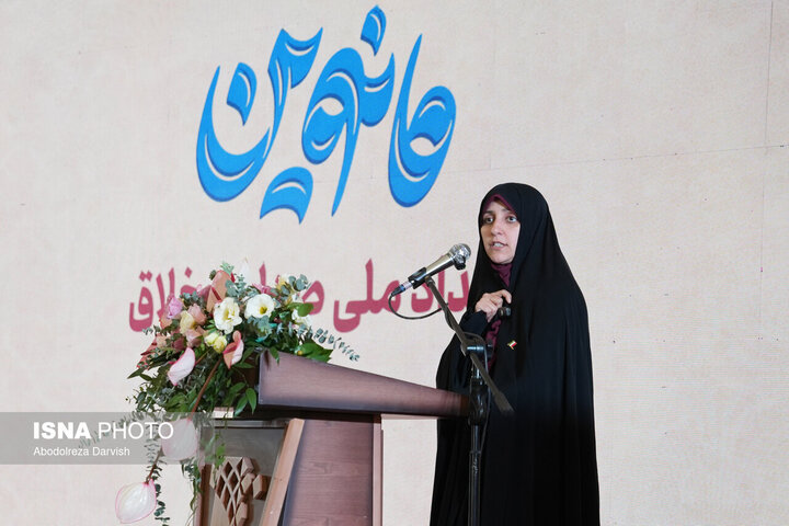 معاون رئیس‌جمهور در امور زنان: صنایع خلاق فرصتی بی‌نظیر برای اشتغال زنان فراهم می‌کند