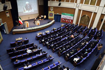 آیین اختتامیه هجدهمین جشنواره علمی‌ ـ‌ پژوهشی «بانوی کرامت» برگزار شد