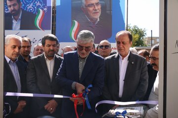 بازدید و افتتاح خانه های امید توسط منوچهر خواجه دلویی رئیس بنیاد مسکن انقلاب اسلامی 