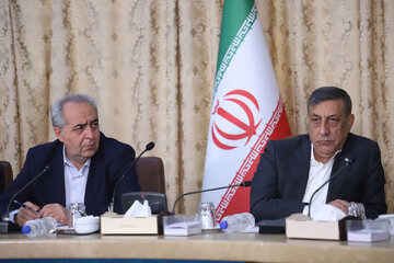 محمد جعفر قائم پناه معاون اجرایی رئیس جمهور بهرام سرمست استاندار آذربایجان شرقی در جلسه نشست دانشگاهیان استان با معاون اجرایی رئیس جمهور