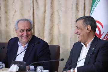 محمد جعفر قائم پناه معاون اجرایی رئیس جمهور بهرام سرمست استاندار آذربایجان شرقی در جلسه نشست دانشگاهیان استان با معاون اجرایی رئیس جمهور