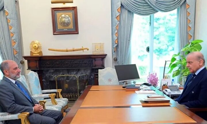 دیدار نخست‌وزیر پاکستان با دبیرکل ائتلاف مکه