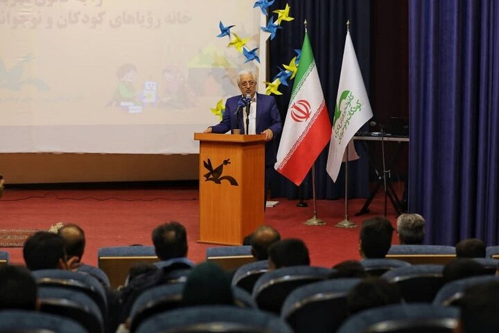  ضرورت صیانت از هویت فرهنگی، تربیت نسل آینده و ایستادگی در برابر زیاده‌خواهی دشمنان