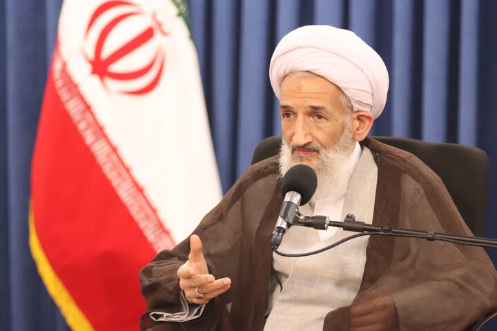 نماینده ولی فقیه در مازندران: پیشرفت واقعی در گروی پیوند ناگسستنی علم و دین است