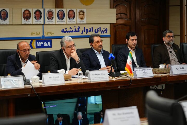 تأکید وزیر صمت بر توسعه همکاری‌های اقتصادی ایران و اوراسیا