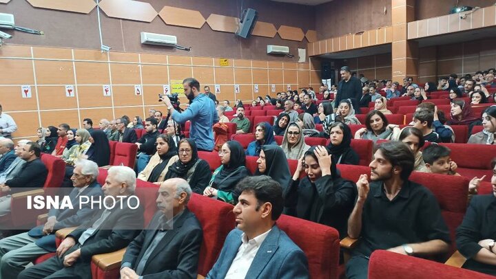 نخستین دوره «فصل شعر به‌یان» با حضور بیش از ۳۰ شاعر در ایلام برگزار شد