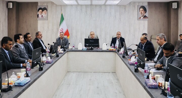 استاندار هرمزگان: منطقه ویژه شهیدرجایی باید کانون فعالیتهای تجاری و پردازش صنعتی کشور باشد