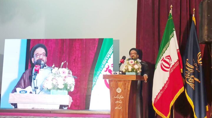 اختتامیه پویش ملی «ایران امام رضا(ع)» در جیرفت برگزار شد