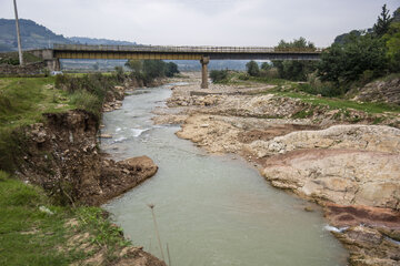 پل رودخانه تجن ساری در روستای سرکت