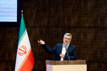 محمدرضا ظفرقندی وزیر بهداشت در مراسم گرامیداشت روز پرستار 