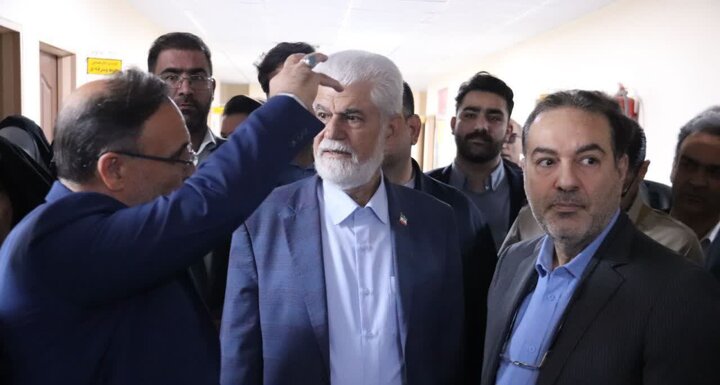 بازدید مسئولان ارشد ملی و استانی از مراکز سلامت و پایگاه امداد و نجات ملایر