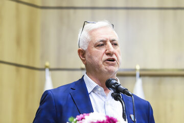 سخنرانی برزین ضرغامی، به  معاون صنایع‌دستی و هنرهای سنتی  وزارتخانه میراث‌ فرهنگی، گردشگری و صنایع‌ دستی در نخستین همایش و نمایشگاه هتلداری و صنایع وابسته کشور- کرمان