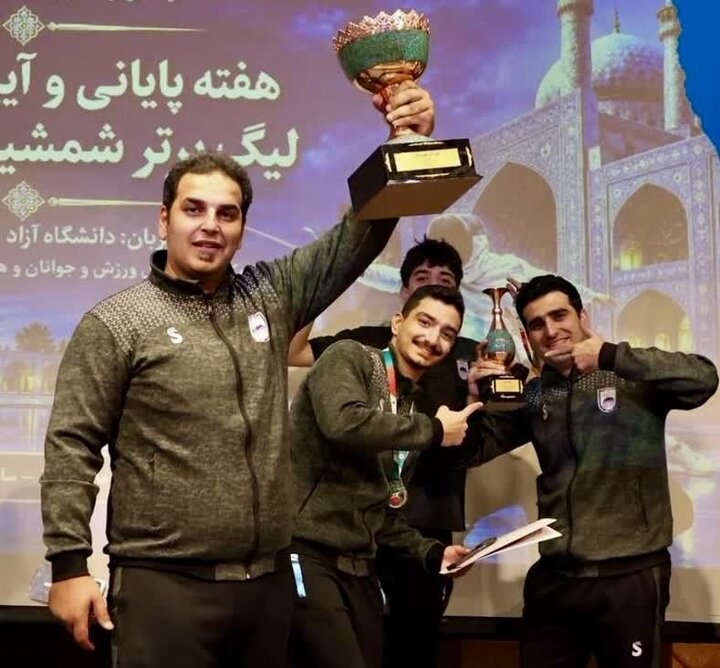 نقره لیگ برتر بر گردن سابریست‌های چادرملو؛ یزدی‌ها بر بام شمشیربازی کشور ایستادند