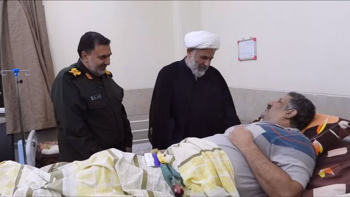 دیدار مسئول سازمان بسیج مستضعفین کشور و فرمانده سپاه ثارالله کرمان با جانبازان