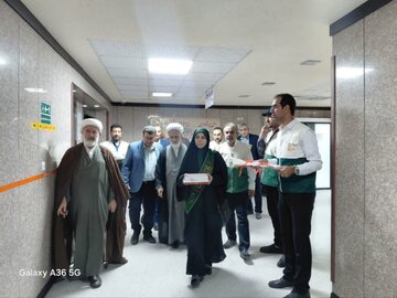 تکریم پرستاران بیمارستان بهار شاهرود توسط خادمیاران رضوی
