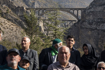 برگزاری آیین تکریم جانبازان ضایعه نخاعی و خانواده‌های معظم شهدای راه‌آهن شمال ۱ _ ایستگاه راه آهن ورسک