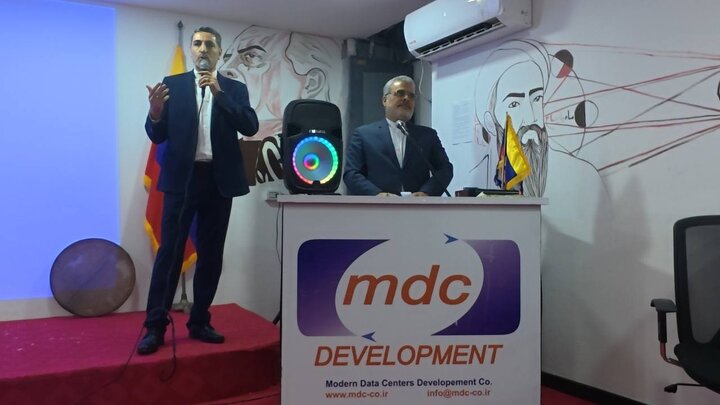 استقبال چهرههای فرهنگی ونزوئلا از بزرگداشت روز حافظ در کاراکاس