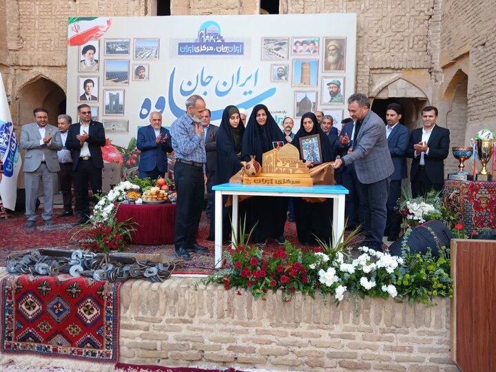 «ایرانجان» فرصتی برای معرفی ظرفیتهای ساوه و پیگیری مطالبات مردم است