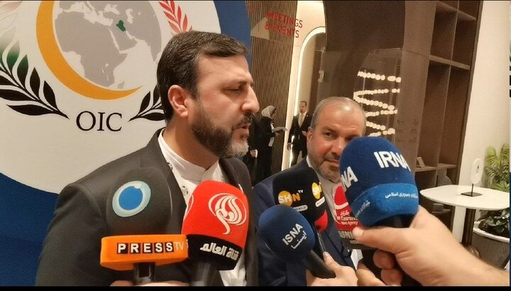 غریب آبادی: تماس‌ها با کشورهای حاشیه خلیج فارس برقرار است