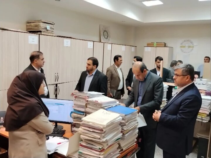 بازدید ۷ ساعته رئیس کل دادگستری کهگیلویه و بویراحمد از دادسرای مرکز استان