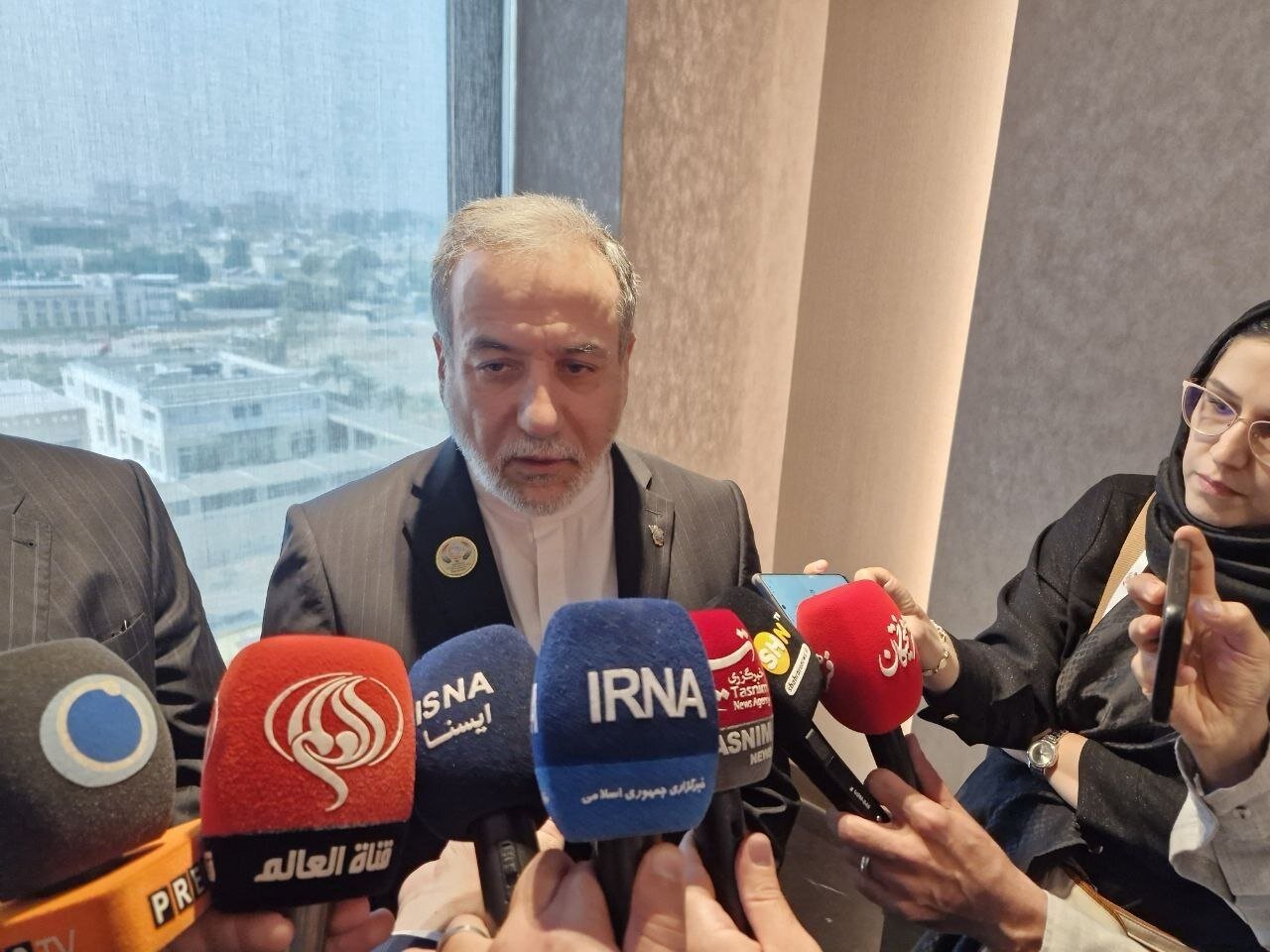 تأکید عراقچی بر باقیماندن طرح ۷ روزه ایران برای هرمز