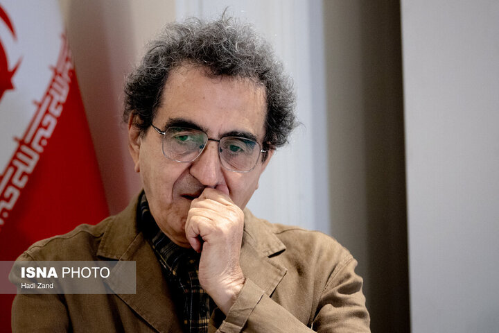 فریدون صدیقی: با دیدن دردهای مردم، درد می‌کشم