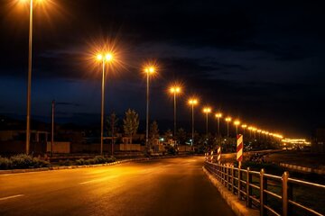 بهسازی شبکه روشنایی محورهای مواصلاتی سمنان با اعتباری بالغ بر ۱۲۰۰میلیارد ریال