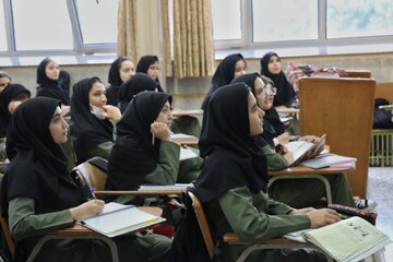 مدرسه نمونه دولتی حضرت آمنه (س) در سفر وزیر آموزش و پرورش به همدان