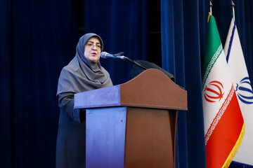 سخنرانی فاطمه مهاجرانی سخنگوی دولت در همایش روز اراک